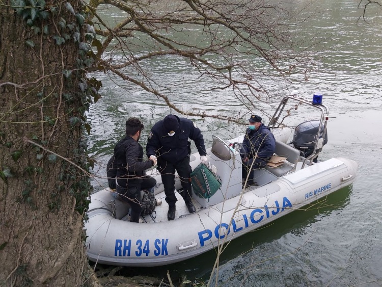 Slika /PU_SiM/migranti una/slika 1 a.jpg